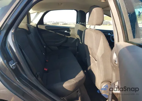 2017 Ford Focus Se z USA, uszkodzony, nr VIN 1FADP3F2XHL325505